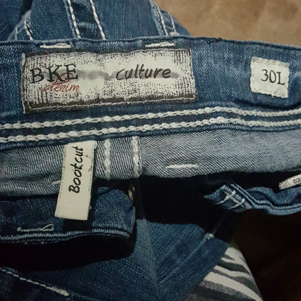 Jeans - Picture 4 of 4